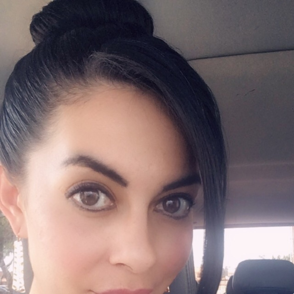 Meet your Posher, Danitza